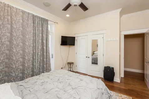 2730 North Lincoln Avenue Chicago IL 60614