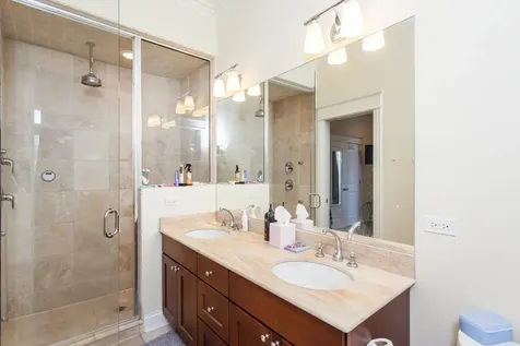 2730 North Lincoln Avenue Chicago IL 60614