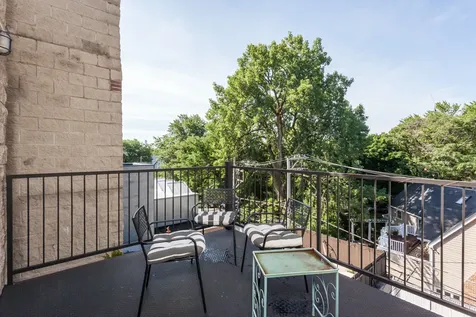 2730 North Lincoln Avenue Chicago IL 60614