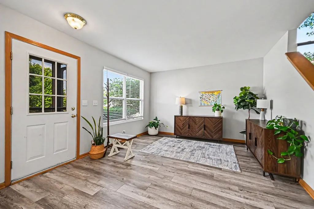 10477 Dawson Street Huntley IL 60142