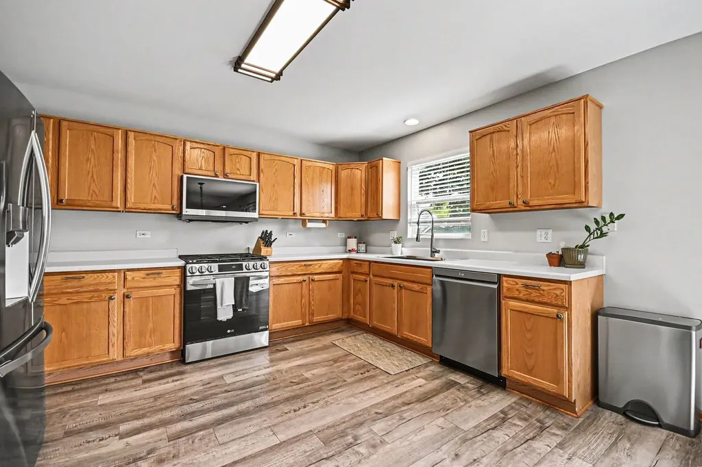 10477 Dawson Street Huntley IL 60142