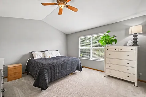 10477 Dawson Street Huntley IL 60142