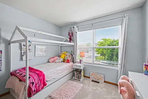 10477 Dawson Street Huntley IL 60142
