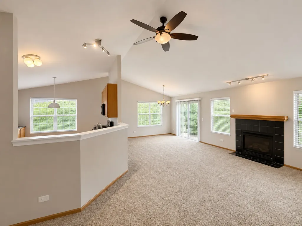24230 Walnut Circle Plainfield IL 60585
