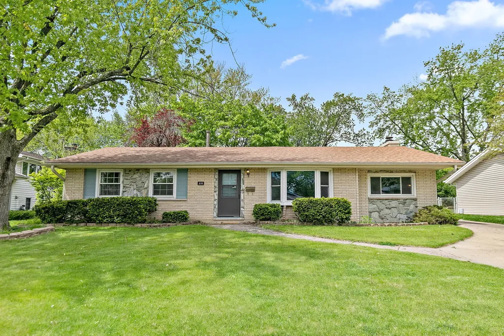 616 Grace Lane Schaumburg IL 60193
