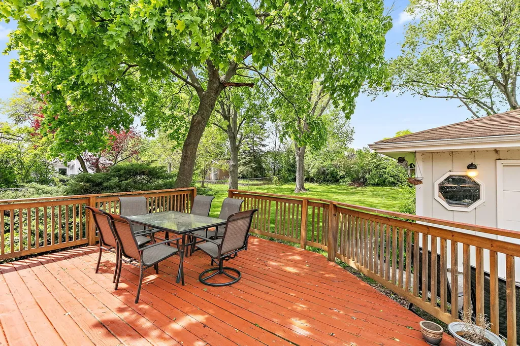 616 Grace Lane Schaumburg IL 60193