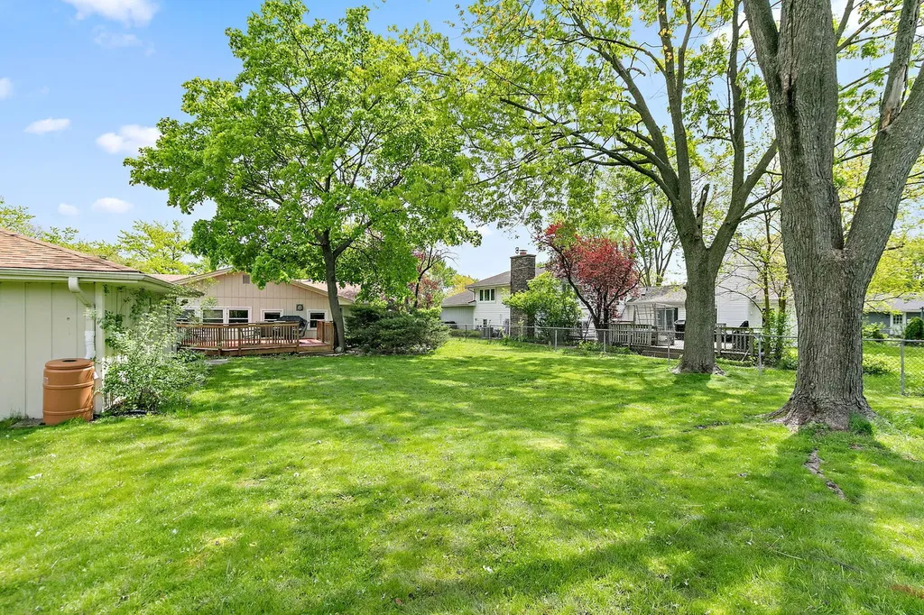 616 Grace Lane Schaumburg IL 60193
