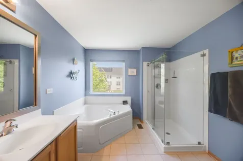 325 Forest Trail South Elgin IL 60177