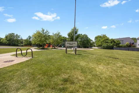 325 Forest Trail South Elgin IL 60177