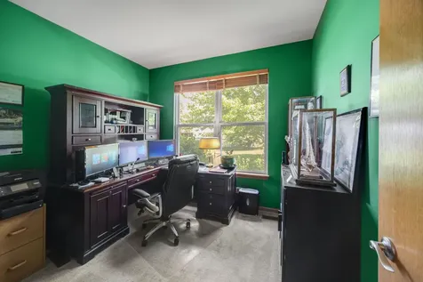 325 Forest Trail South Elgin IL 60177