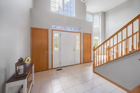 325 Forest Trail South Elgin IL 60177