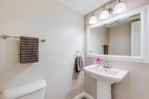 4491 Thornbark Drive Hoffman Estates IL 60192