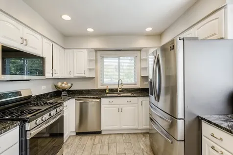 4491 Thornbark Drive Hoffman Estates IL 60192