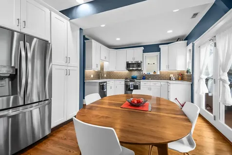 3714 North Bosworth Avenue Chicago IL 60613