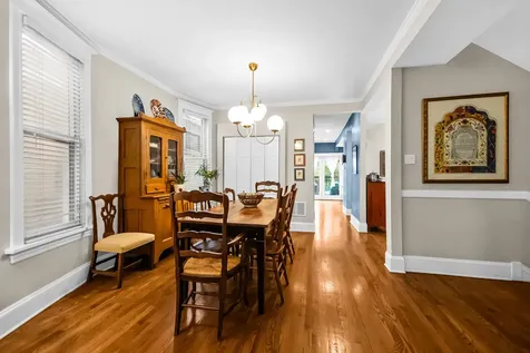 3714 North Bosworth Avenue Chicago IL 60613
