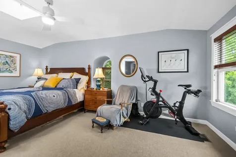 3714 North Bosworth Avenue Chicago IL 60613