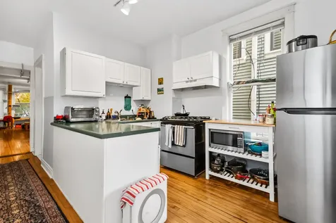 3714 North Bosworth Avenue Chicago IL 60613