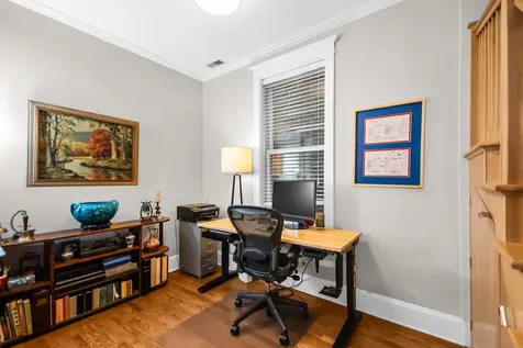 3714 North Bosworth Avenue Chicago IL 60613