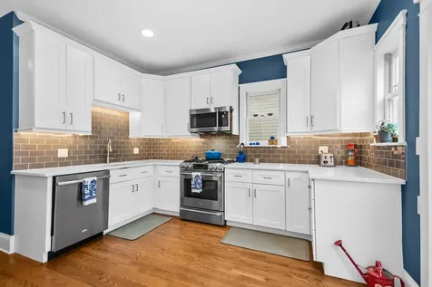 3714 North Bosworth Avenue Chicago IL 60613