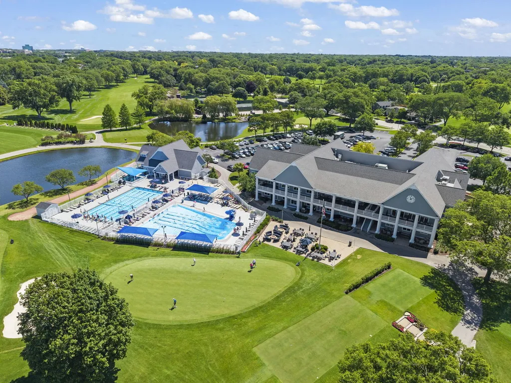 917 Royal Blackheath Court Naperville IL 60563