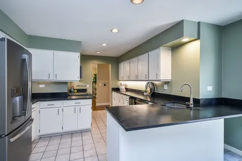 917 Royal Blackheath Court Naperville IL 60563