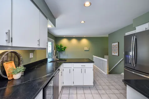917 Royal Blackheath Court Naperville IL 60563