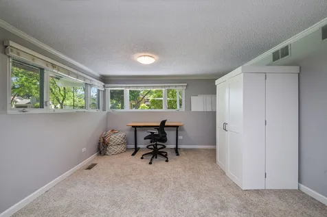 917 Royal Blackheath Court Naperville IL 60563