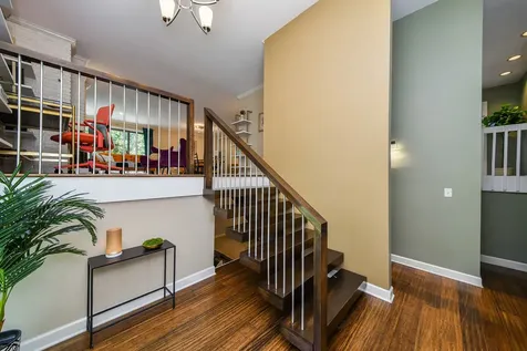 917 Royal Blackheath Court Naperville IL 60563