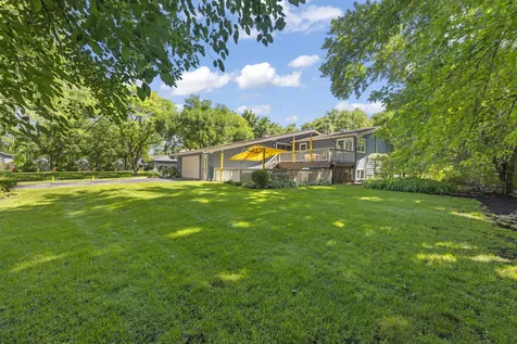 917 Royal Blackheath Court Naperville IL 60563