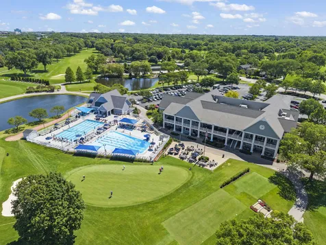 917 Royal Blackheath Court Naperville IL 60563