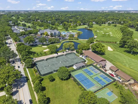 917 Royal Blackheath Court Naperville IL 60563