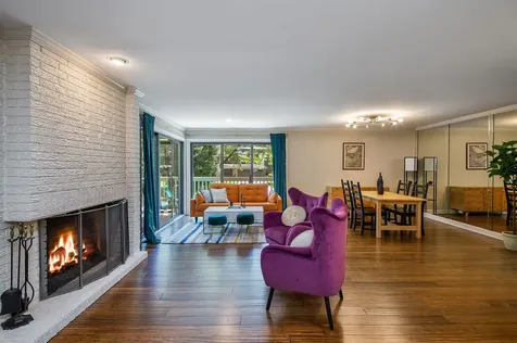 917 Royal Blackheath Court Naperville IL 60563
