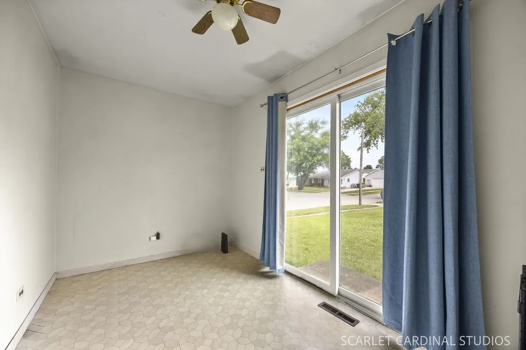 156 East Lincoln Avenue Glendale Heights IL 60139