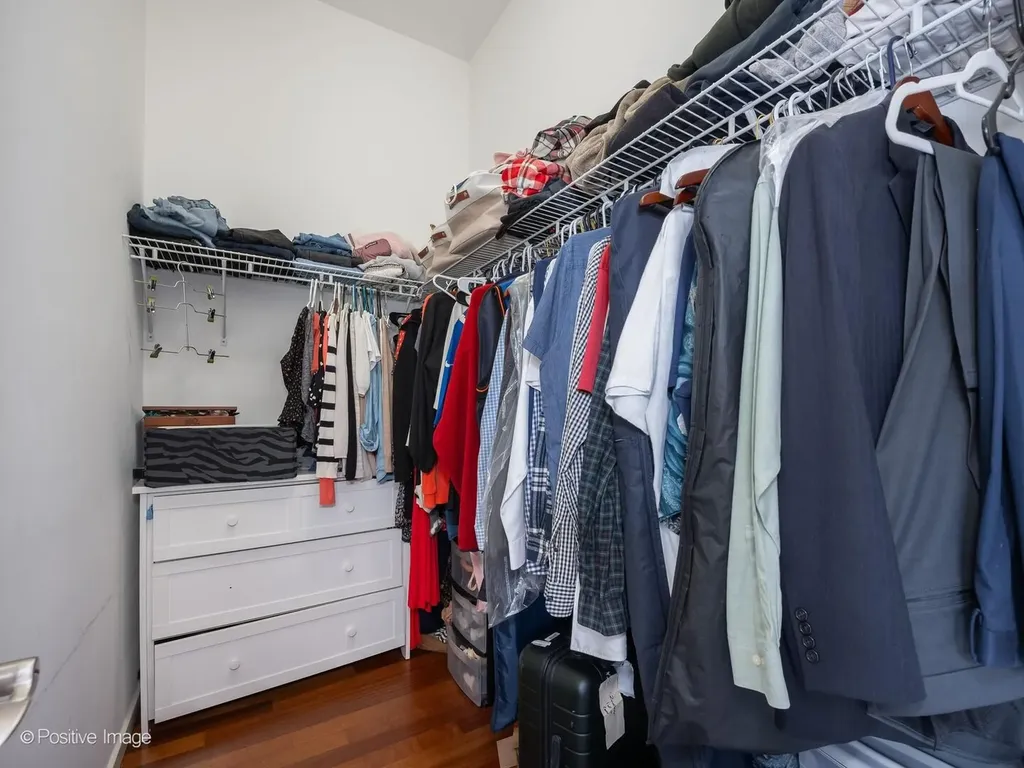 1719 North Western Avenue Chicago IL 60647