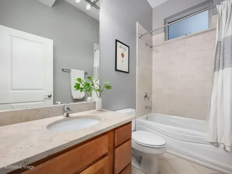 1719 North Western Avenue Chicago IL 60647
