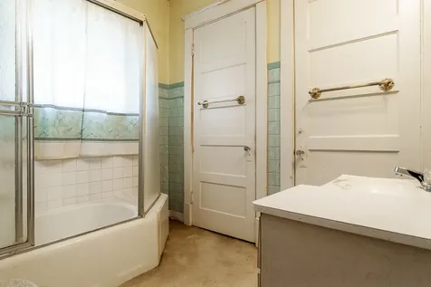 515 Toner Avenue Rockford IL 61103