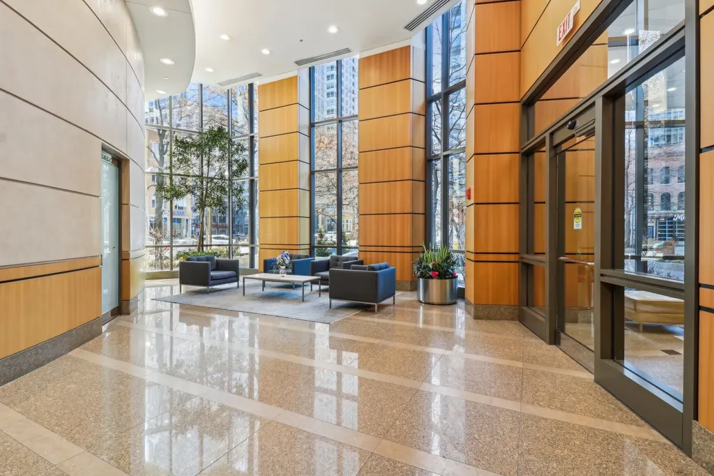 400 North La Salle Drive Chicago IL 60654