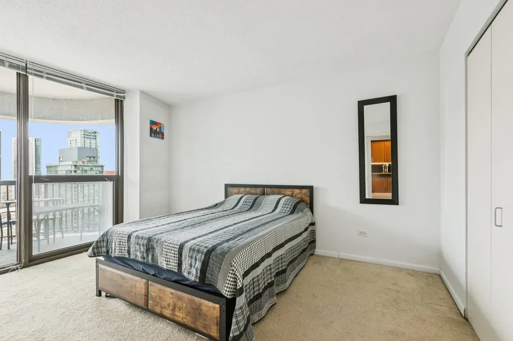 400 North La Salle Drive Chicago IL 60654