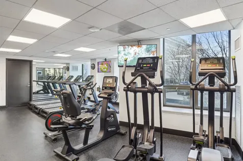 400 North La Salle Drive Chicago IL 60654