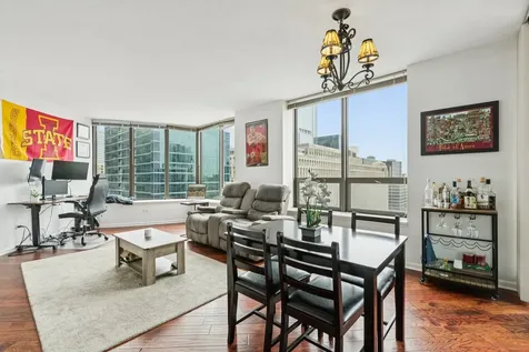 400 North La Salle Drive Chicago IL 60654