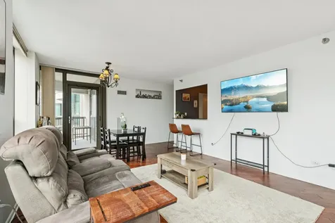 400 North La Salle Drive Chicago IL 60654