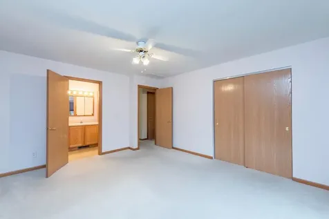 3320 Evergreen Lane Park City IL 60085
