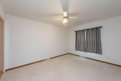 3320 Evergreen Lane Park City IL 60085