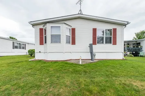 3320 Evergreen Lane Park City IL 60085