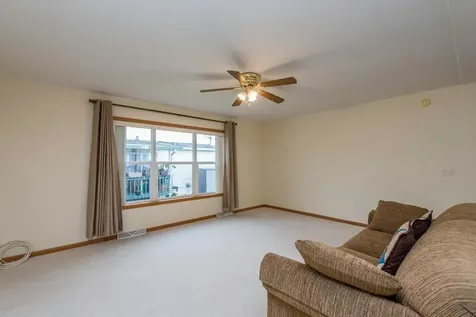 3320 Evergreen Lane Park City IL 60085