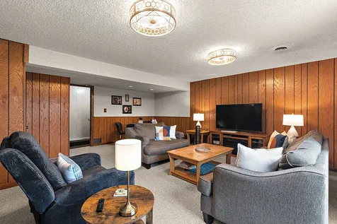 8841 167TH Street Orland Hills IL 60487