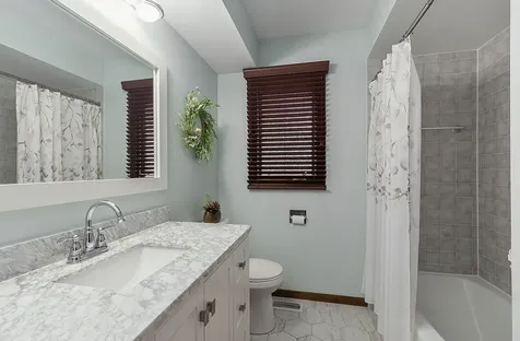 8841 167TH Street Orland Hills IL 60487