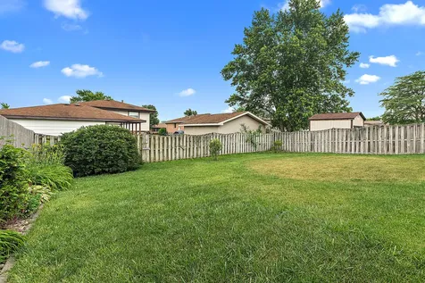 8841 167TH Street Orland Hills IL 60487