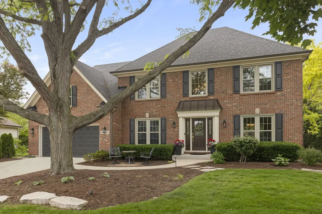 126 Stableford Drive Glen Ellyn IL 60137
