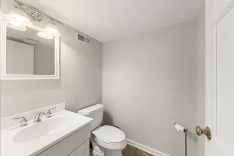 126 Stableford Drive Glen Ellyn IL 60137